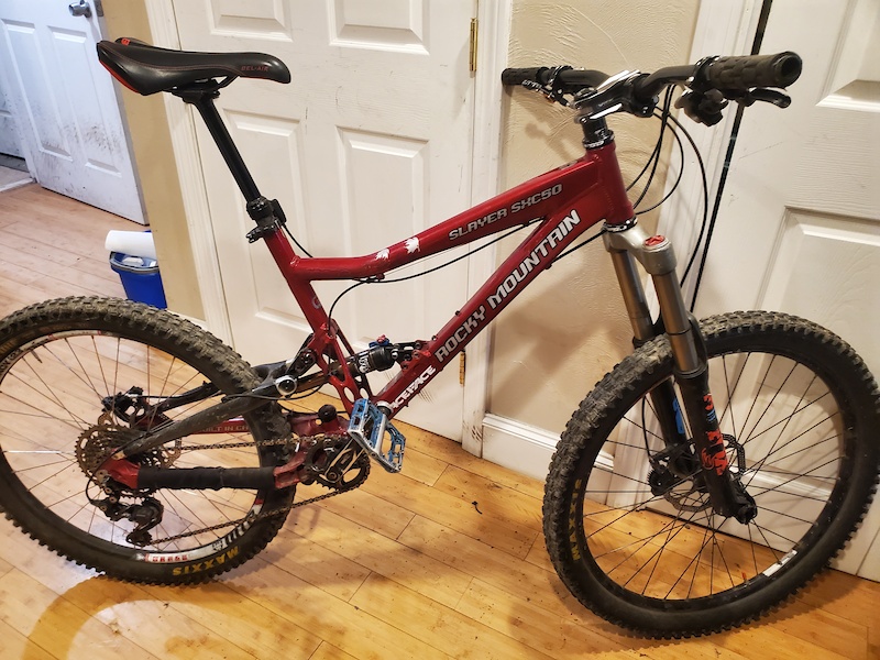 Rocky Mountain Slayer SXC 70 + FOX DHX 4.0 - 26 rámy na horské bicykle