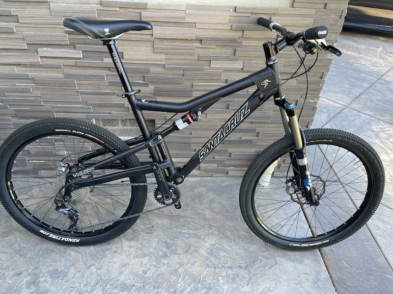 2006 Santa Cruz Heckler Large with a lot of extras For Sale