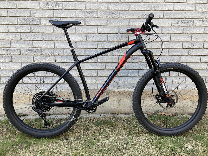 2018 specialized fuse comp 6fattie blue book