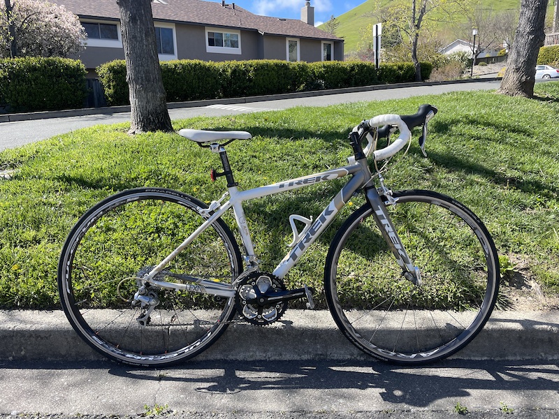 2011 Trek Lexa SL Aluminum 47 cm For Sale