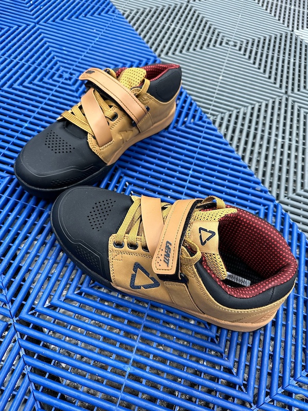 clip in spin shoes