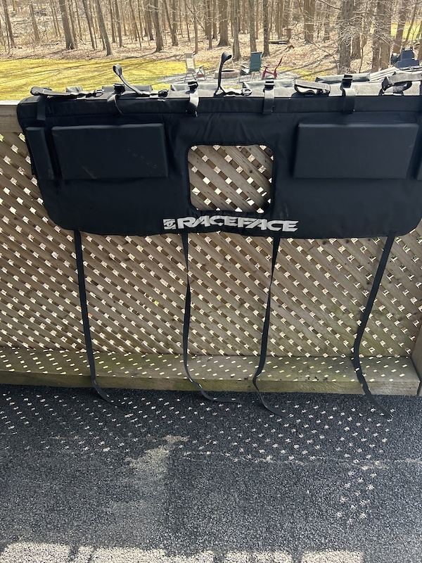 2020 Race Face Tail Gate truck pad For Sale