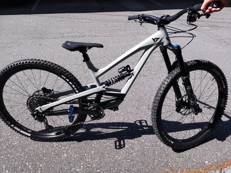 yt industries shred