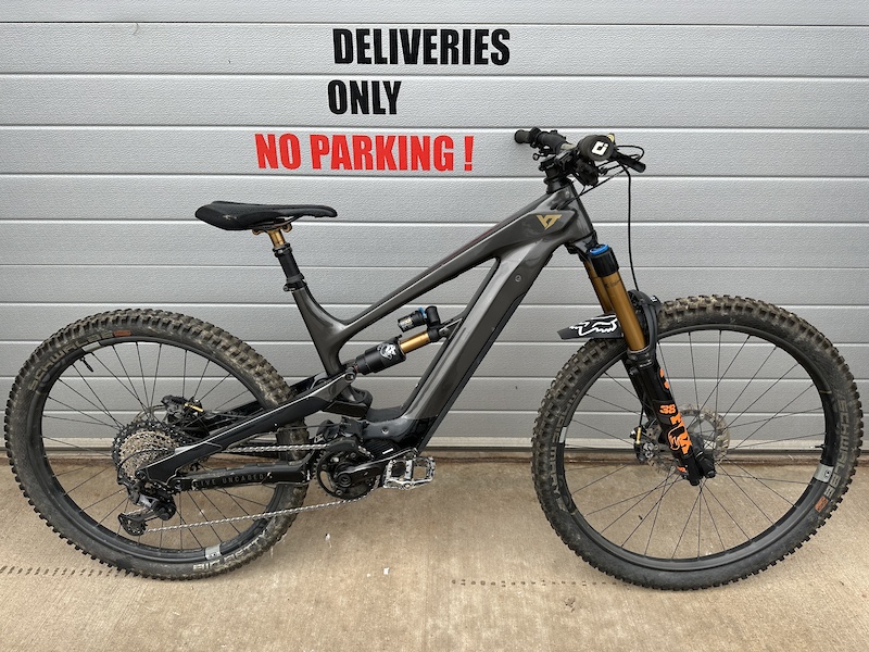 2020 YT Decoy Elite High Spec / CF Wheels For Sale