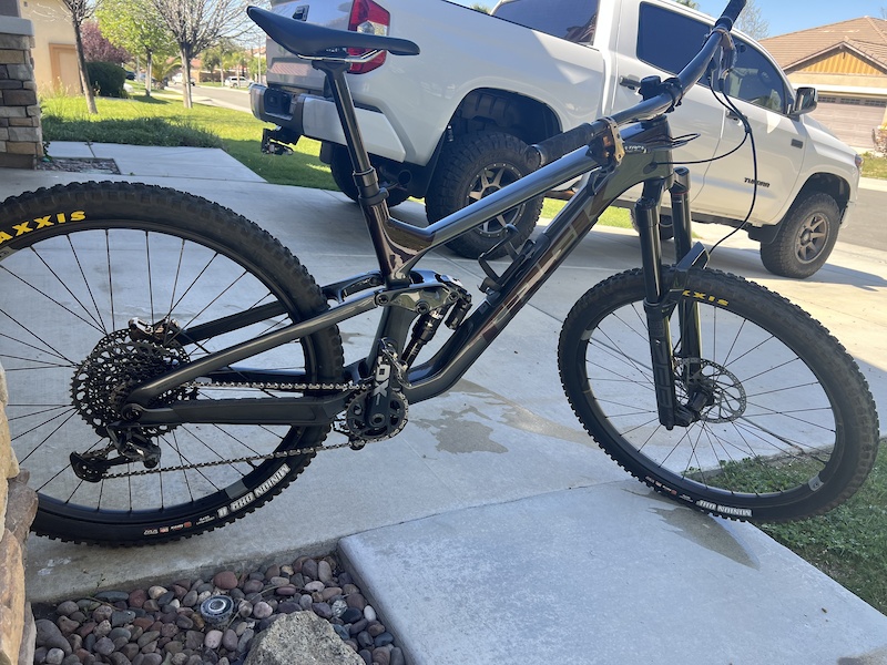 2022 Trek Slash 9.9 XO1 For Sale