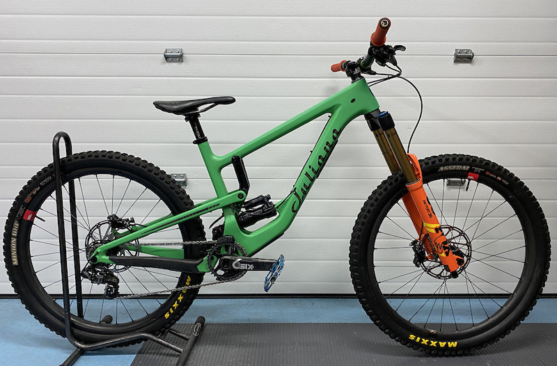 2019 Juliana Strega Santa Cruz Nomad DH Bike Medium For Sale