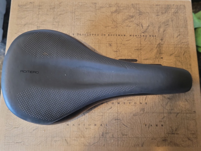 giant romero saddle