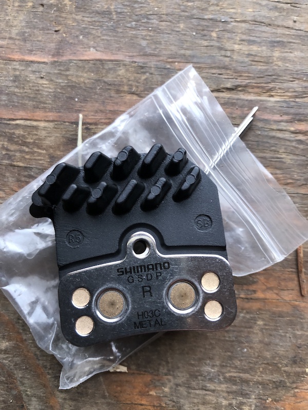 saint zee brake pads