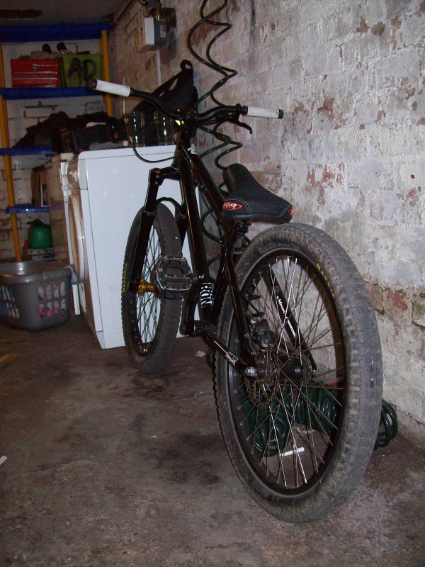 new tyres, seat and grips :D