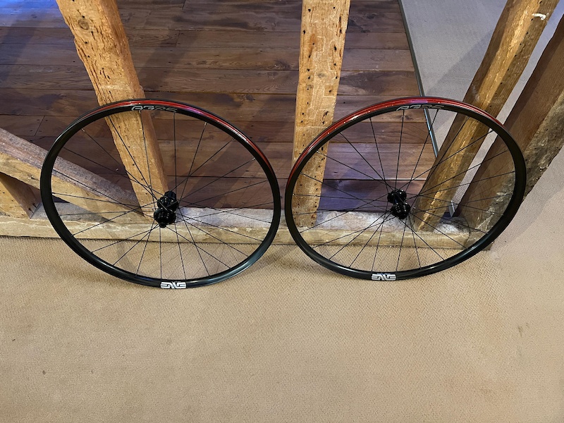 enve ag25 carbon wheels
