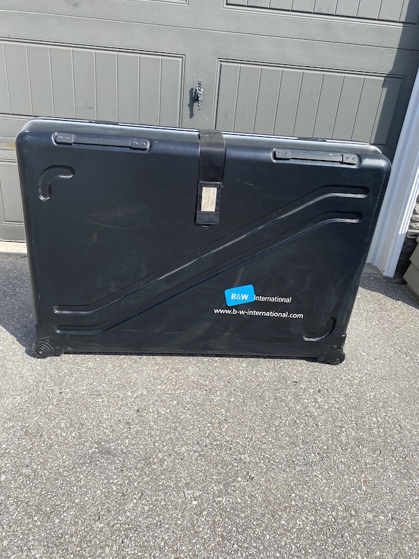 2012 B&W rigid bike travelling case For Sale