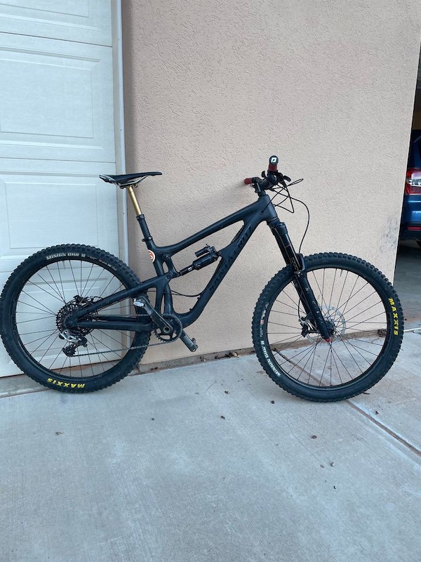 2016 Santa Cruz Nomad C For Sale