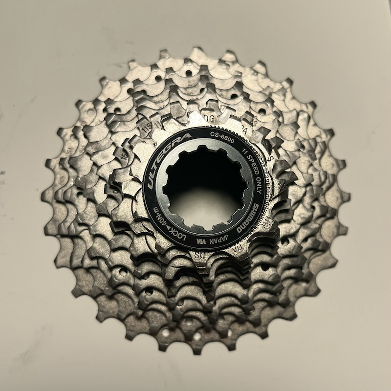 Cassette Shimano Ultegra 6800 CS-6800 11 Vitesses 11-32 - Pour Vélo De Route - Occasion Bon état
