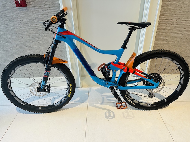 2018 Giant Trance Advanced FULL CARBON 27lbs For Sale