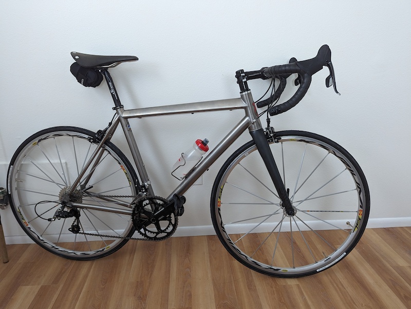 2016 Lynskey R360 Road Bike 56cm For Sale