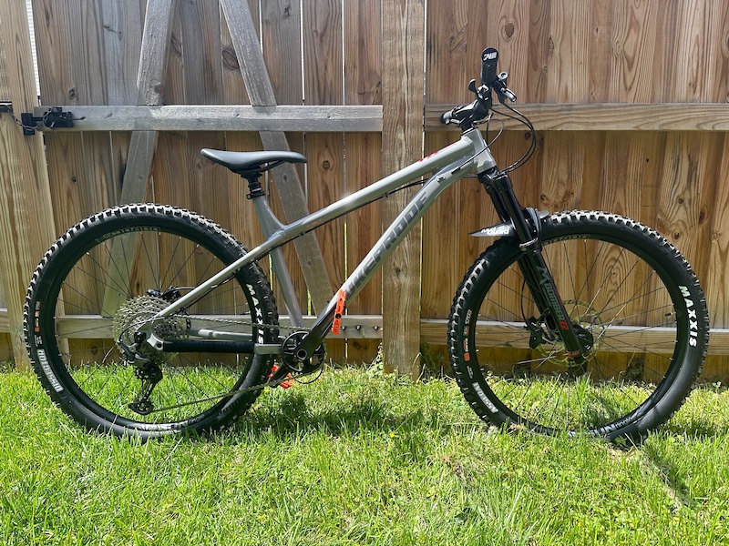 nukeproof scout 275 race 2021