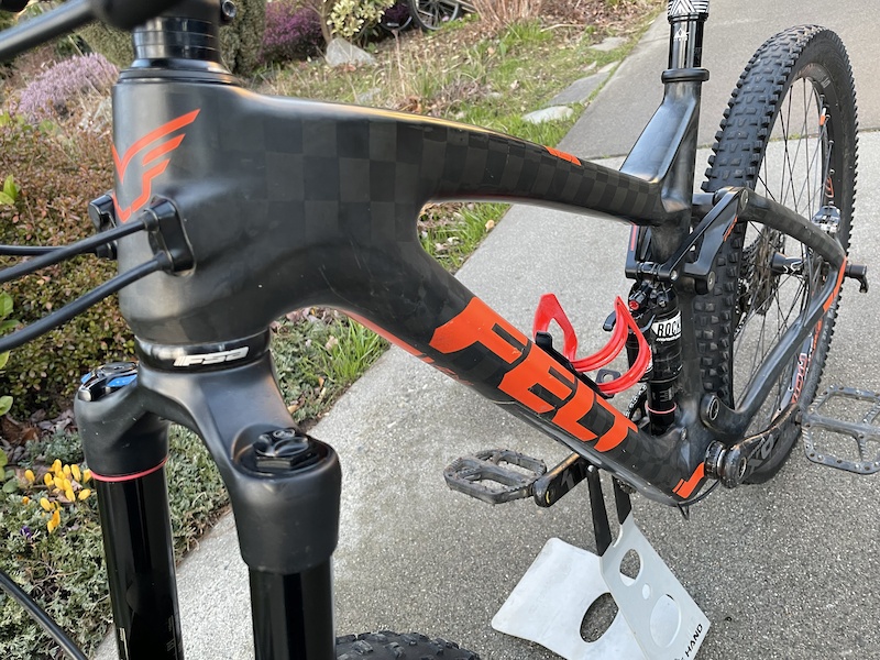 2017 Felt Decree Medium Carbon Fiber Mountain Bike For Sale