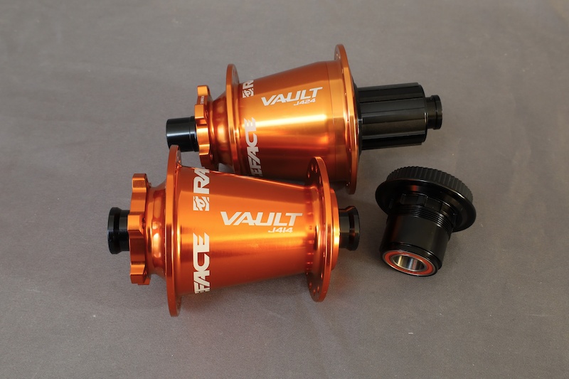 2023 Race Face Vault boost hubs, HG or XD faded rear hub For Sale