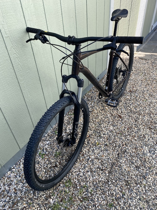 2022 Giant Talon 1 XL with dropper post GREAT SHAPE For Sale