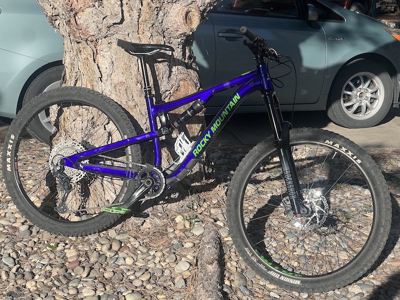 2021 rocky mountain thunderbolt best sale alloy 10