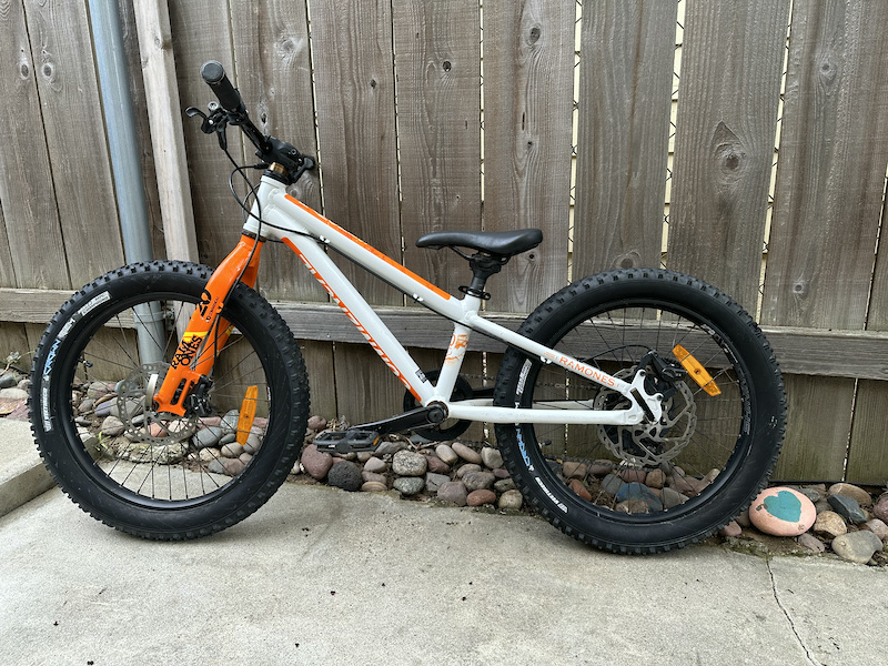 2020 Commencal Ramones 20 Kids Mountain Bike For Sale