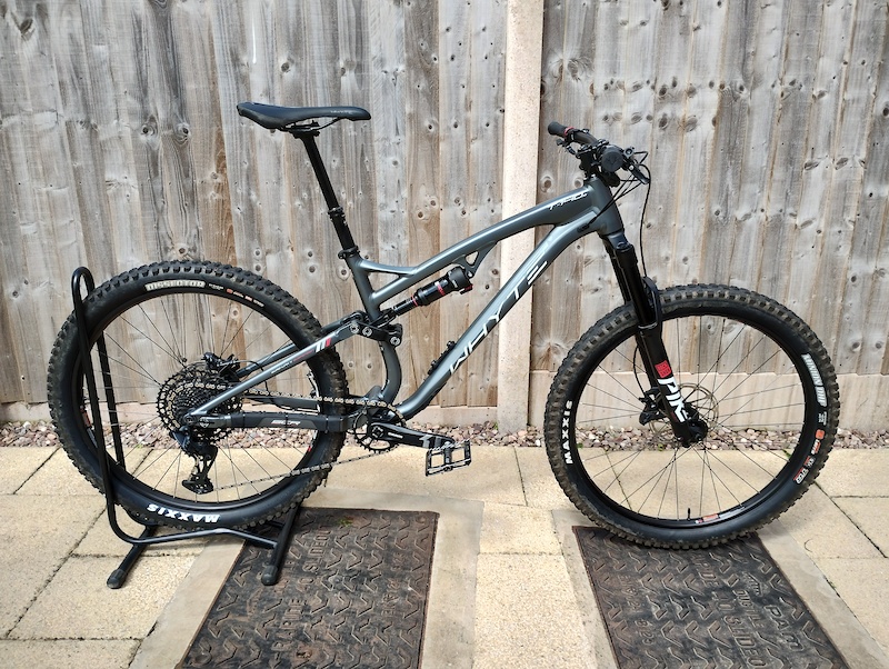 whyte t140s