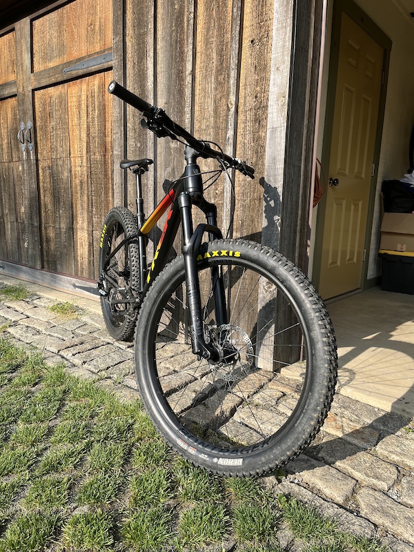 Trek roscoe 8 discount specs