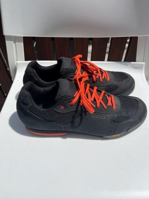 2020 Giro Rumble clipless shoes size 12 black orange For Sale