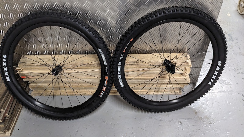 NEWMEN Performance 30 DH Rim - Premium Downhill Wheel
