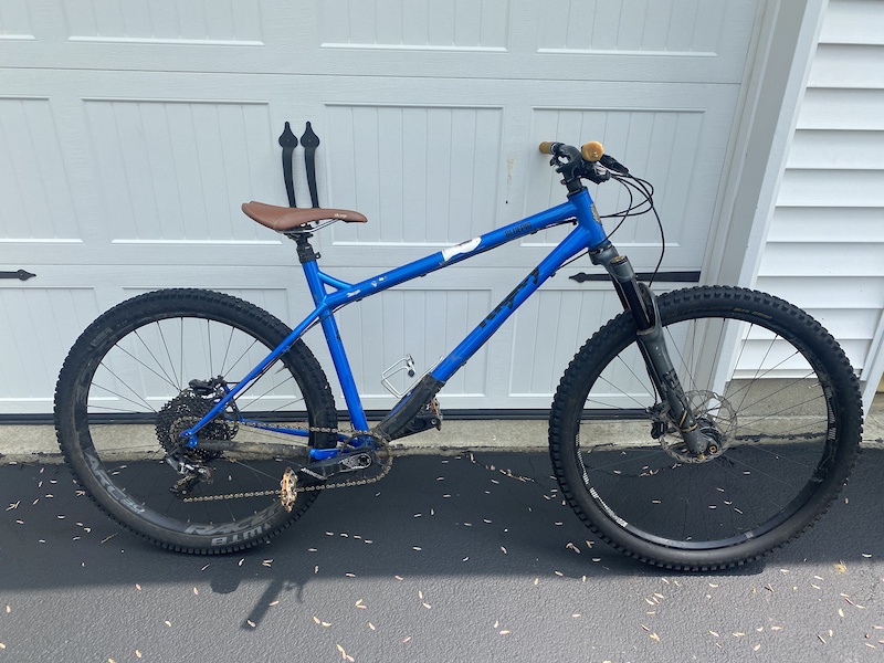 Blue pig race complete best sale bike 2020