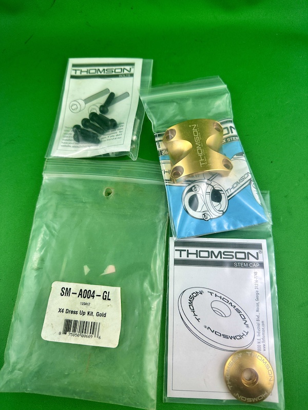 Thomson ELITE X4 GOLD Dress Up Kit 31.8mm SMA004GL For Sale