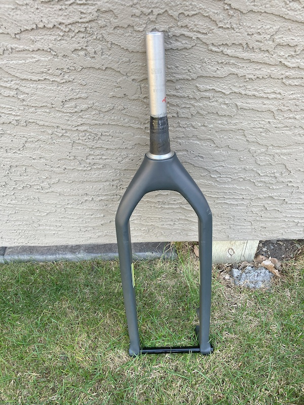 2020 Trek Farley 5 Carbon Front Fork For Sale