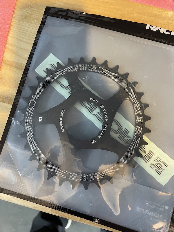 RaceFace Narrow Wide Chainring CINCH 32t For Sale