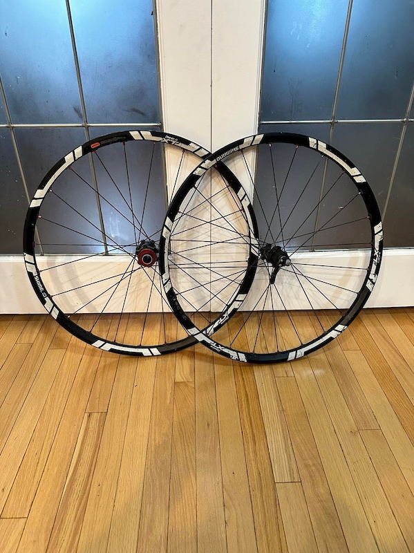 shimano deore xt wheelset 27.5