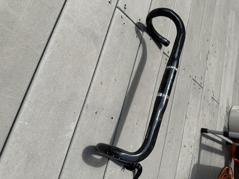 Bontrager Pro IsoCore VR-CF Handlebar 42cm For Sale