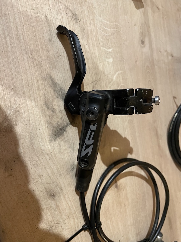 4 pot shimano brakes