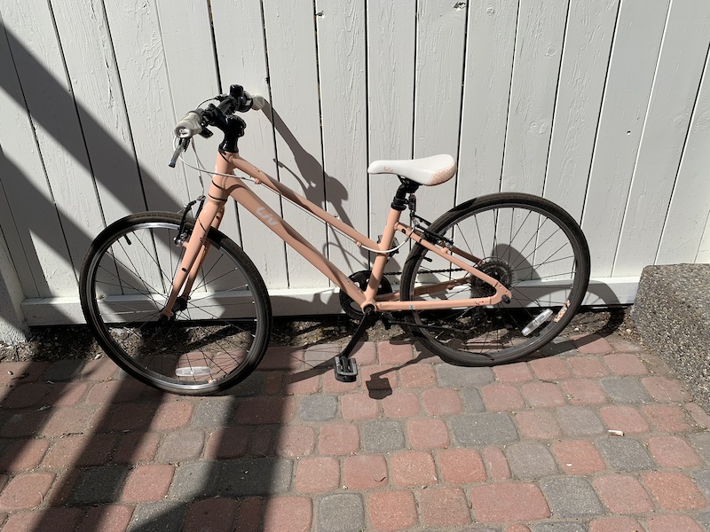 2018 24 inch Liv 7 speed kids bike For Sale