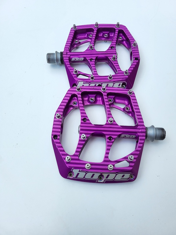 F20 Flat Pedals Hope F20 Pedals Purple Hope F20 Flat Pedal Purple