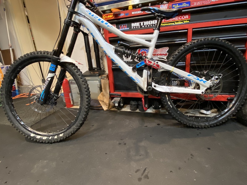 specialized status m4