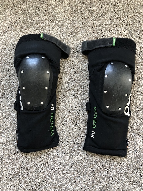 POC DH Knee Pads Size Small For Sale