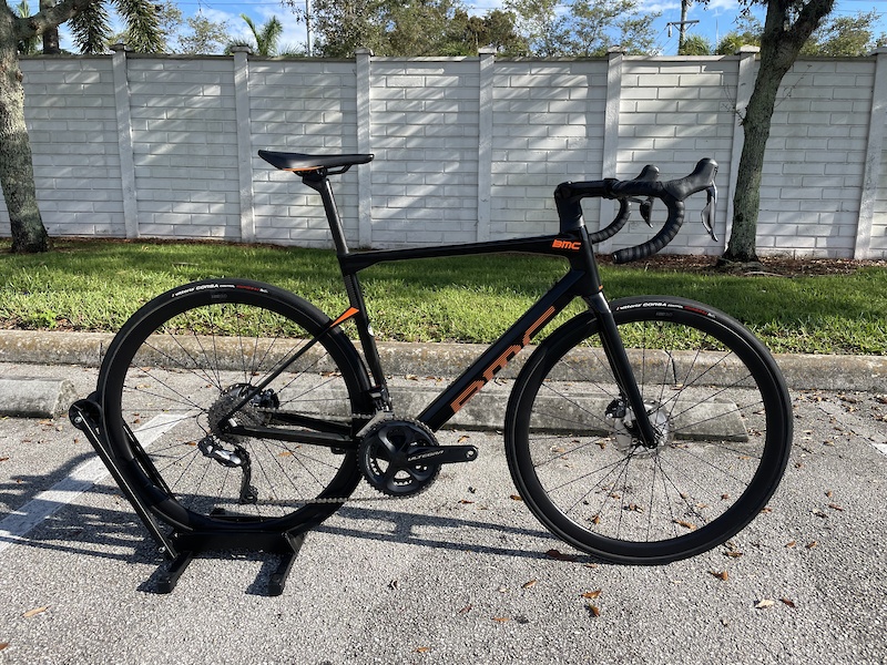 2021 BMC Roadmachine 01 Four Shimano Ultegra Di2 CRD321 For Sale