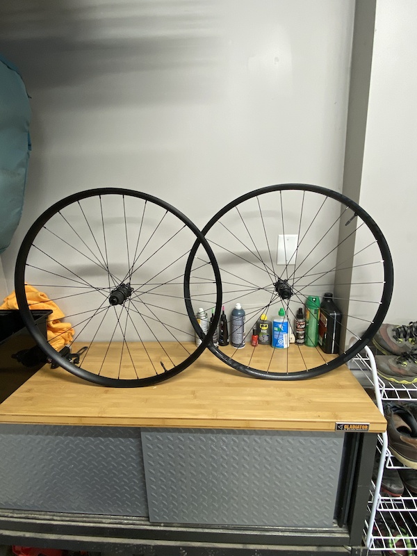 2022 Syncros Silverton 2.5 aluminum wheelset For Sale