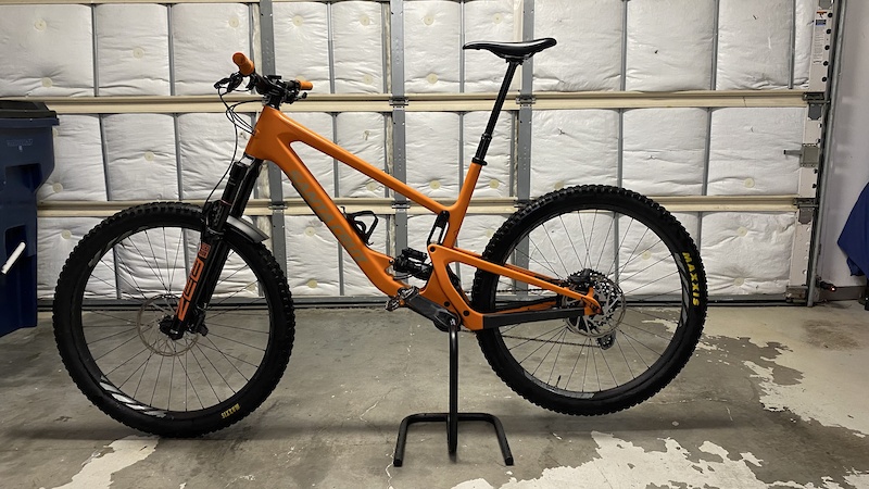 2022 Santa Cruz Hightower Carbon C For Sale