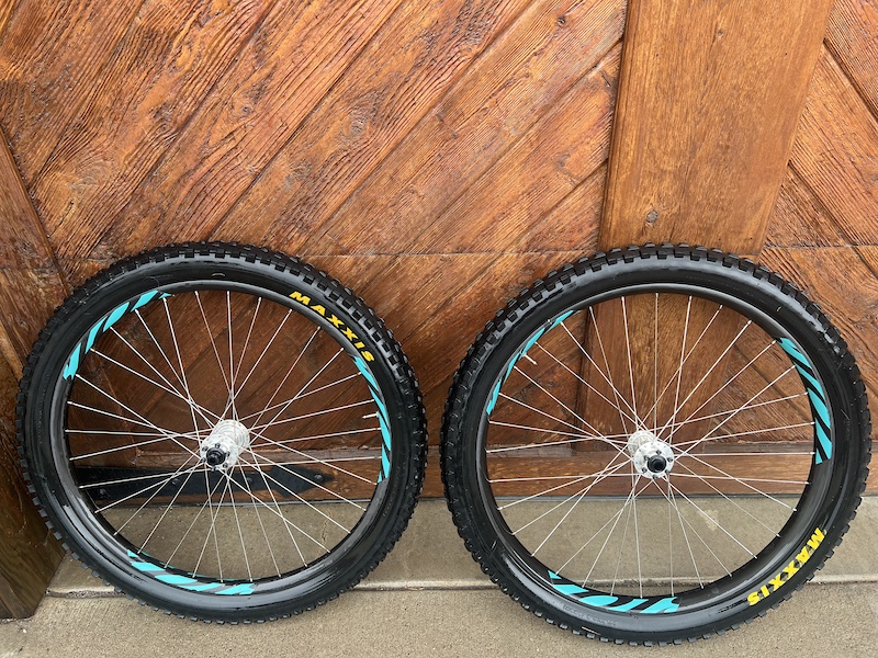 ibis 742 i9 carbon 27.5 wheelset