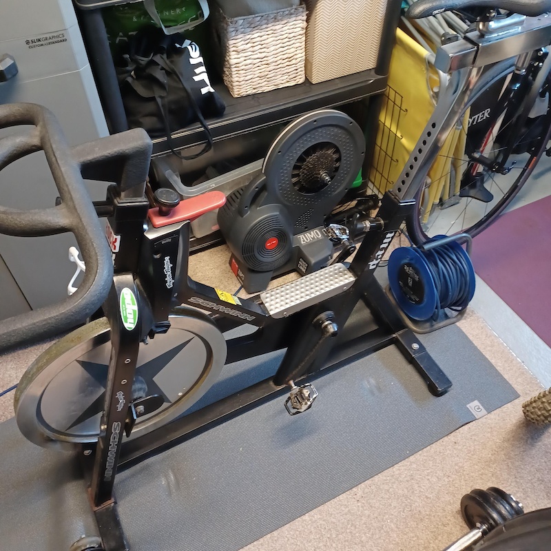 Schwinn ic best sale spin bike