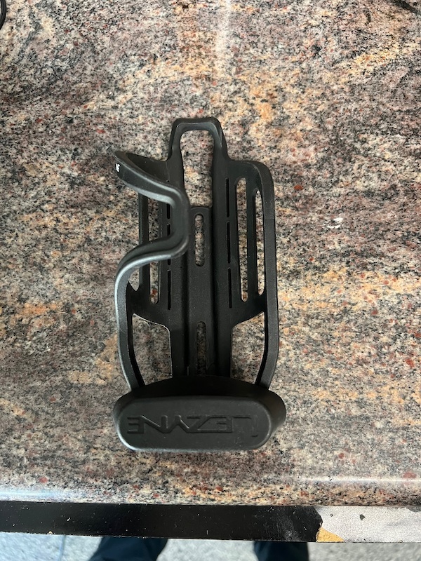 2022 Lezyne Bottle Holder/Tool For Sale