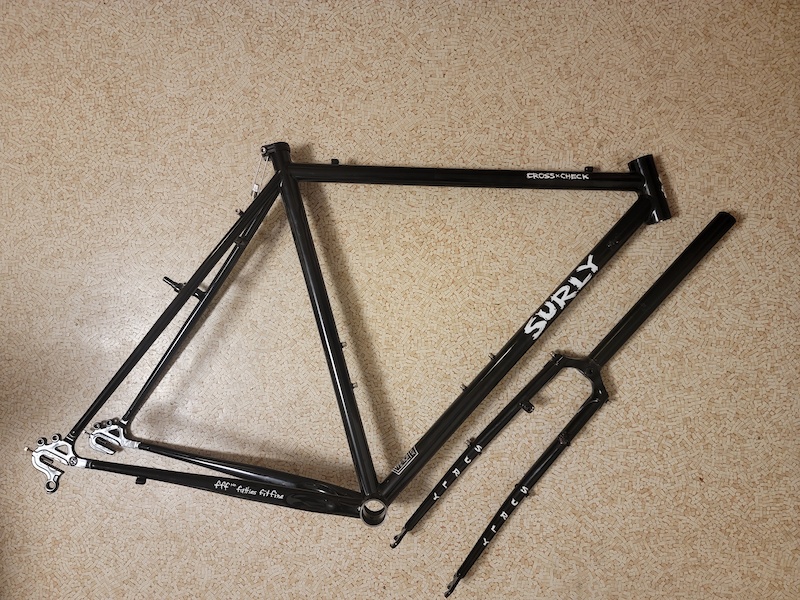 Cross store check frameset