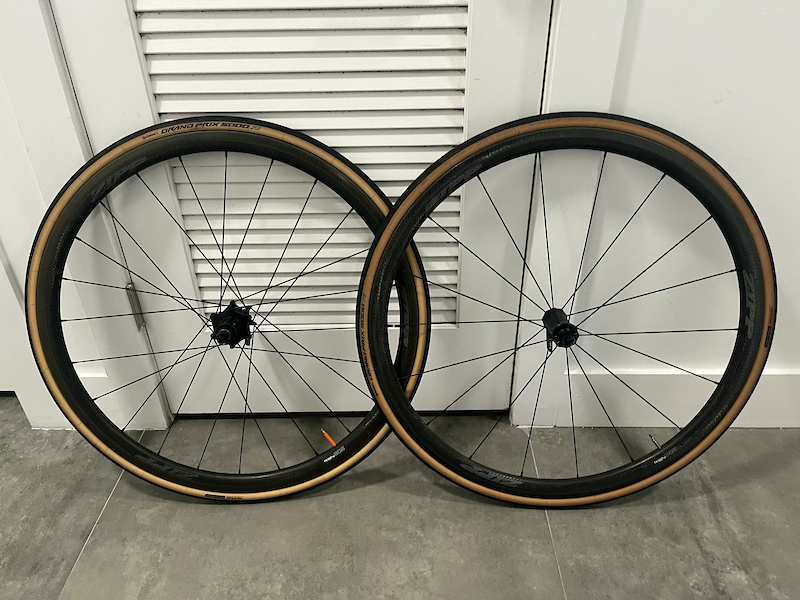 Zipp 202 deals nsw wheelset