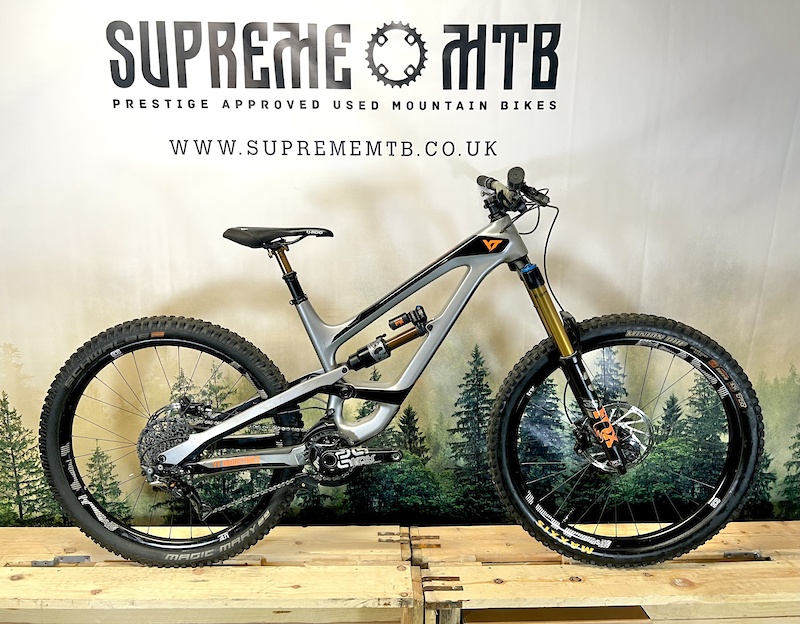 Yt capra cf hot sale pro race 2019