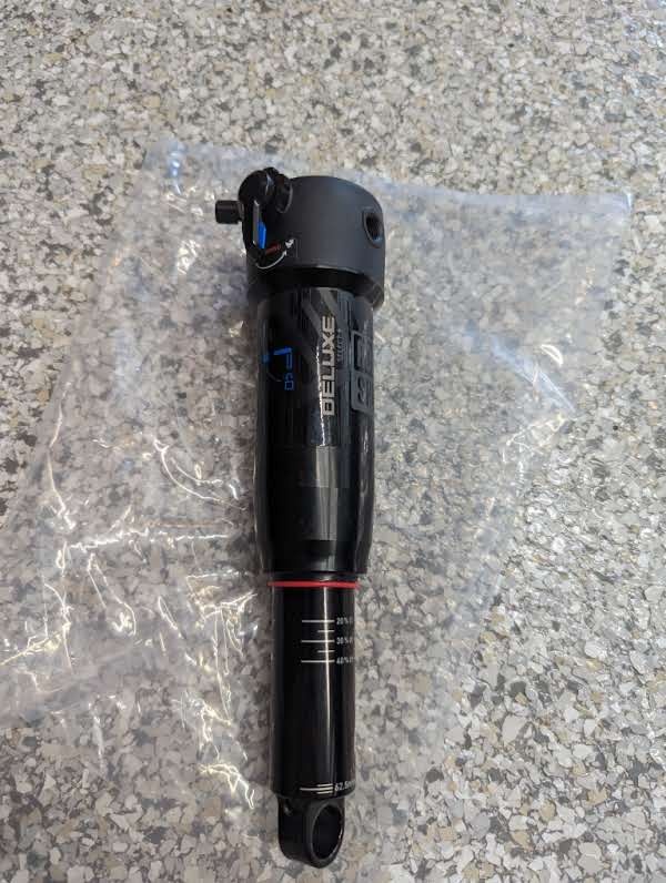 自転車 ROCKSHOX DELUXE SELECT+ 205×60 トラニオンマウント | heaume